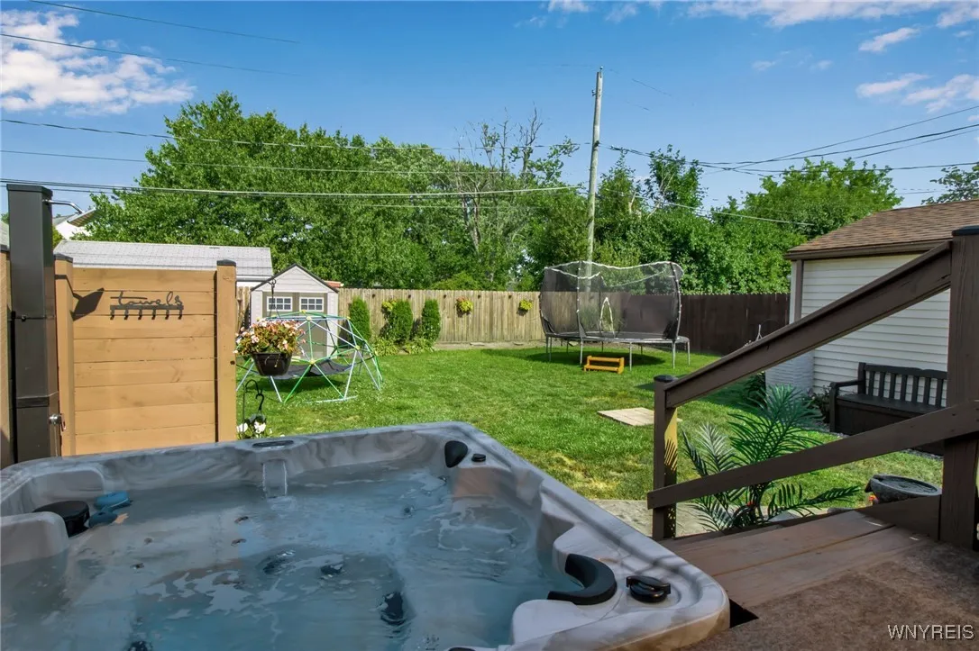 57 Donald Drive, Cheektowaga, New York 14225, Cheektowaga, New York 14225, 3 Bedrooms Bedrooms, 7 Rooms Rooms,1 BathroomBathrooms,Residential,Closed,57 Donald Drive, Cheektowaga, New York 14225,0,B1626165