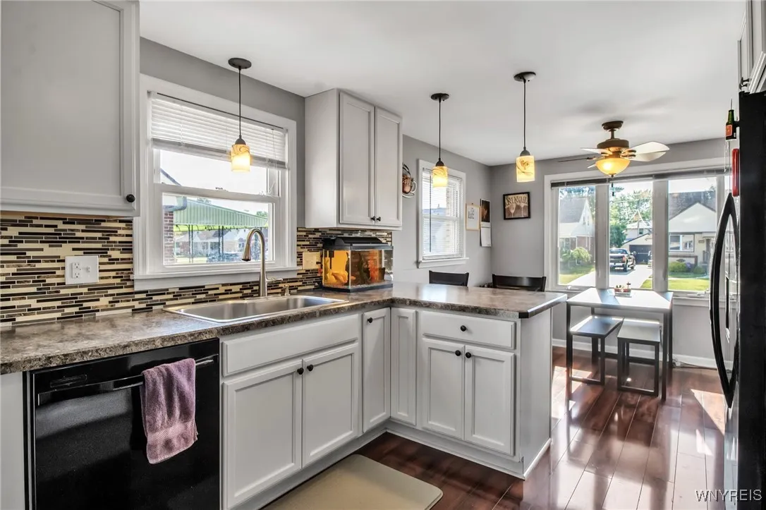 57 Donald Drive, Cheektowaga, New York 14225, Cheektowaga, New York 14225, 3 Bedrooms Bedrooms, 7 Rooms Rooms,1 BathroomBathrooms,Residential,Closed,57 Donald Drive, Cheektowaga, New York 14225,0,B1626165