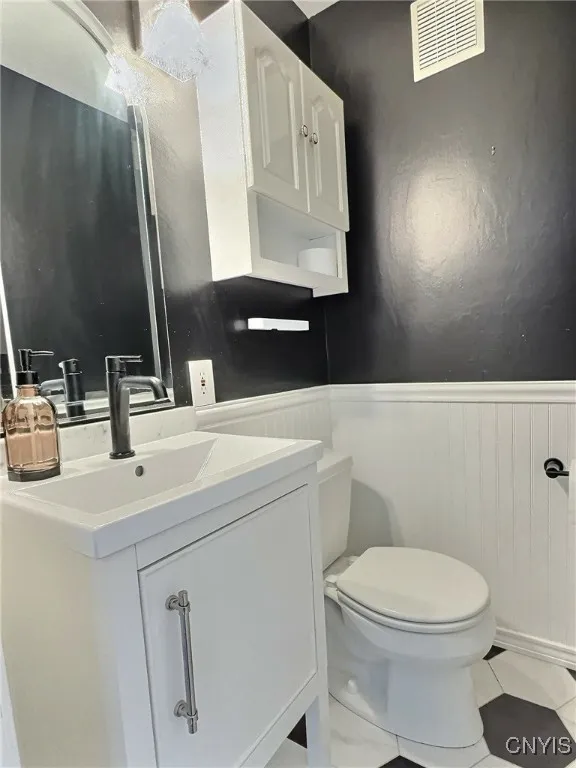 4012 College View Drive, Cortlandville, New York 1, Cortlandville, New York 13045, 5 Bedrooms Bedrooms, 15 Rooms Rooms,3 BathroomsBathrooms,Residential,Closed,4012 College View Drive, Cortlandville, New York 1,0,S1626184