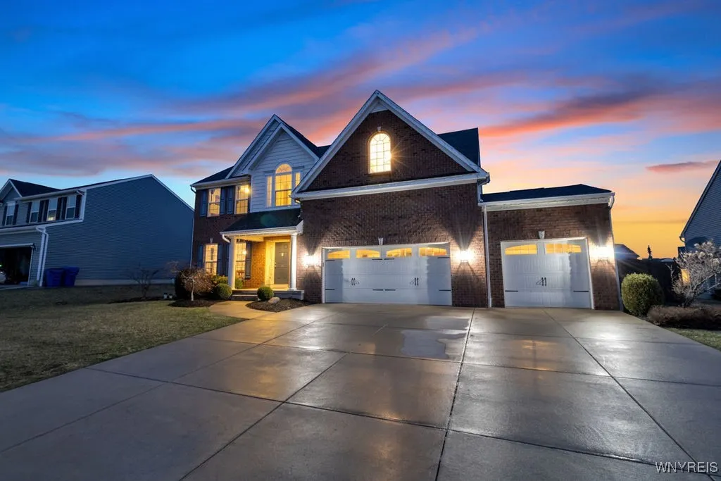 111 Camelot Drive, West Seneca, New York 14224, West Seneca, New York 14224, 5 Bedrooms Bedrooms, 11 Rooms Rooms,3 BathroomsBathrooms,Residential,For Sale,111 Camelot Drive, West Seneca, New York 14224,B1625725