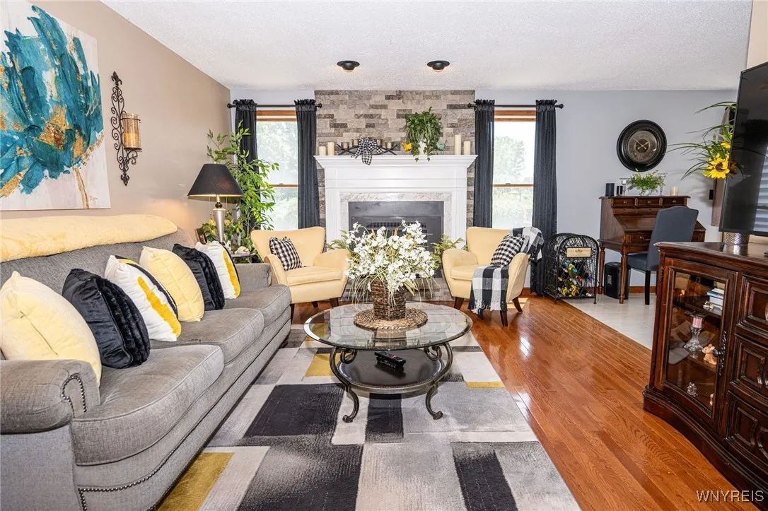 23 Hillcrest, West Seneca, New York 14224, West Seneca, New York 14224, 2 Bedrooms Bedrooms, 6 Rooms Rooms,1 BathroomBathrooms,Residential,Closed,23 Hillcrest, West Seneca, New York 14224,0,B1625485