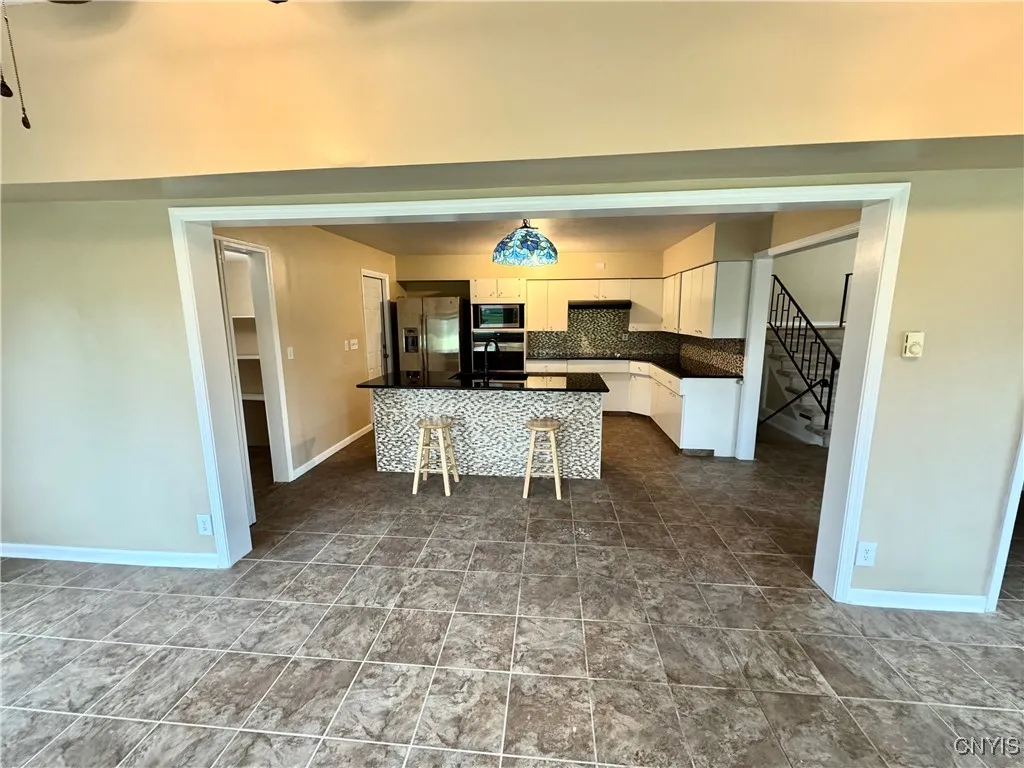 8810 Seneca Avenue, Cicero, New York 13039, Cicero, New York 13039, 3 Bedrooms Bedrooms, 10 Rooms Rooms,2 BathroomsBathrooms,Residential Lease,For Rent,8810 Seneca Avenue, Cicero, New York 13039,S1626238