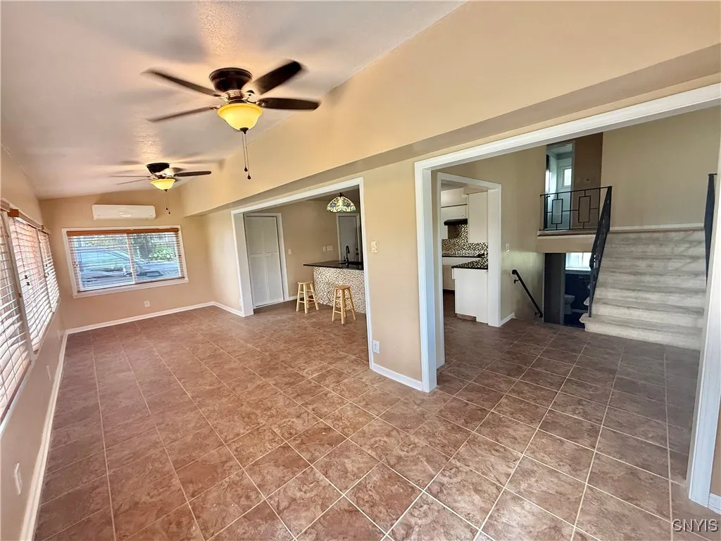 8810 Seneca Avenue, Cicero, New York 13039, Cicero, New York 13039, 3 Bedrooms Bedrooms, 10 Rooms Rooms,2 BathroomsBathrooms,Residential Lease,For Rent,8810 Seneca Avenue, Cicero, New York 13039,S1626238