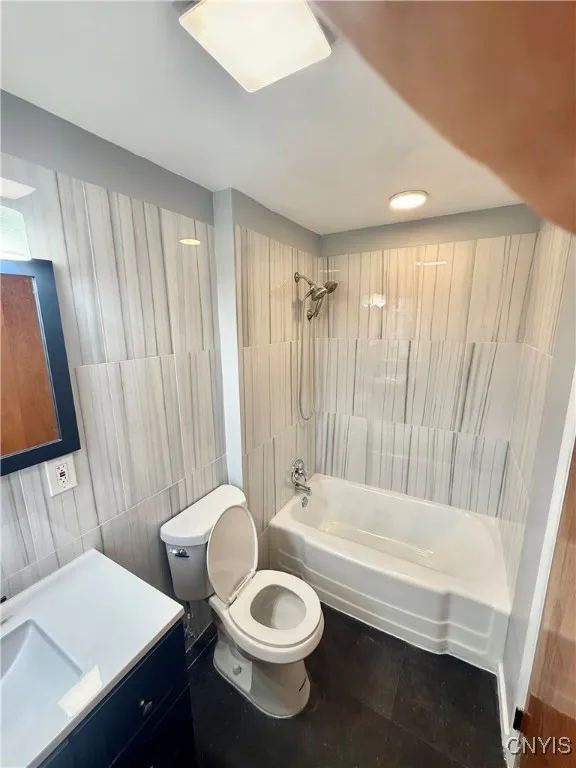 8810 Seneca Avenue, Cicero, New York 13039, Cicero, New York 13039, 3 Bedrooms Bedrooms, 10 Rooms Rooms,2 BathroomsBathrooms,Residential Lease,For Rent,8810 Seneca Avenue, Cicero, New York 13039,S1626238