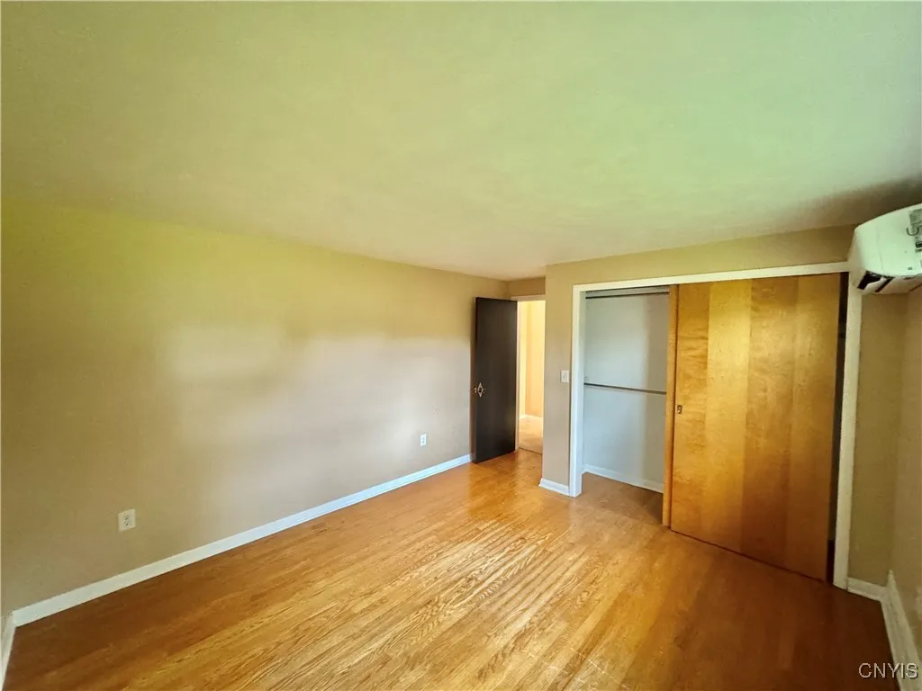8810 Seneca Avenue, Cicero, New York 13039, Cicero, New York 13039, 3 Bedrooms Bedrooms, 10 Rooms Rooms,2 BathroomsBathrooms,Residential Lease,For Rent,8810 Seneca Avenue, Cicero, New York 13039,S1626238