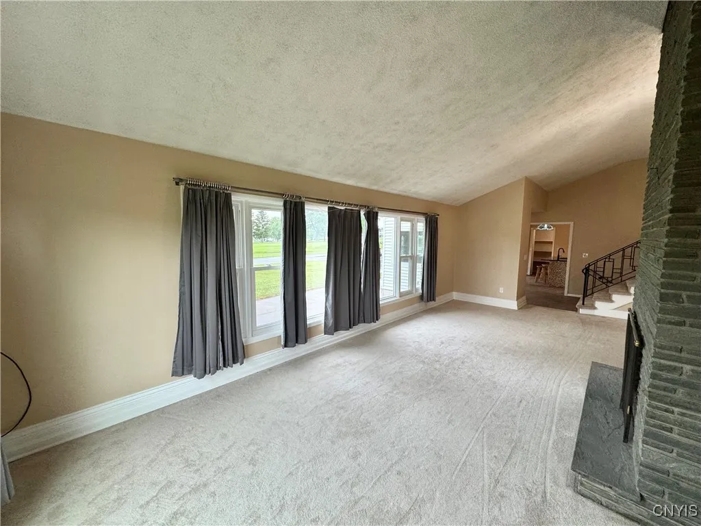 8810 Seneca Avenue, Cicero, New York 13039, Cicero, New York 13039, 3 Bedrooms Bedrooms, 10 Rooms Rooms,2 BathroomsBathrooms,Residential Lease,For Rent,8810 Seneca Avenue, Cicero, New York 13039,S1626238