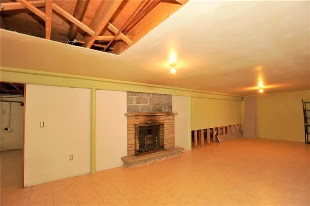 15 Greenvalley Drive, Big Flats, New York 14814, Big Flats, New York 14814, 4 Bedrooms Bedrooms, 9 Rooms Rooms,2 BathroomsBathrooms,Residential Lease,For Rent,15 Greenvalley Drive, Big Flats, New York 14814,R1626225