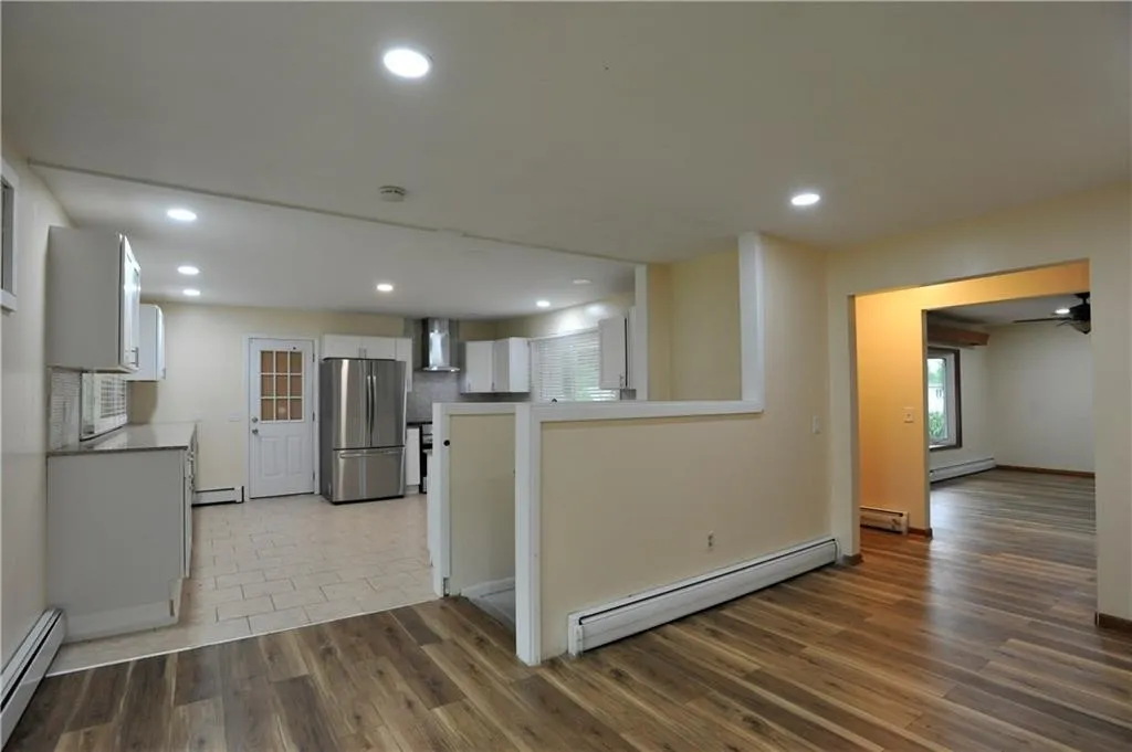 15 Greenvalley Drive, Big Flats, New York 14814, Big Flats, New York 14814, 4 Bedrooms Bedrooms, 9 Rooms Rooms,2 BathroomsBathrooms,Residential Lease,For Rent,15 Greenvalley Drive, Big Flats, New York 14814,R1626225