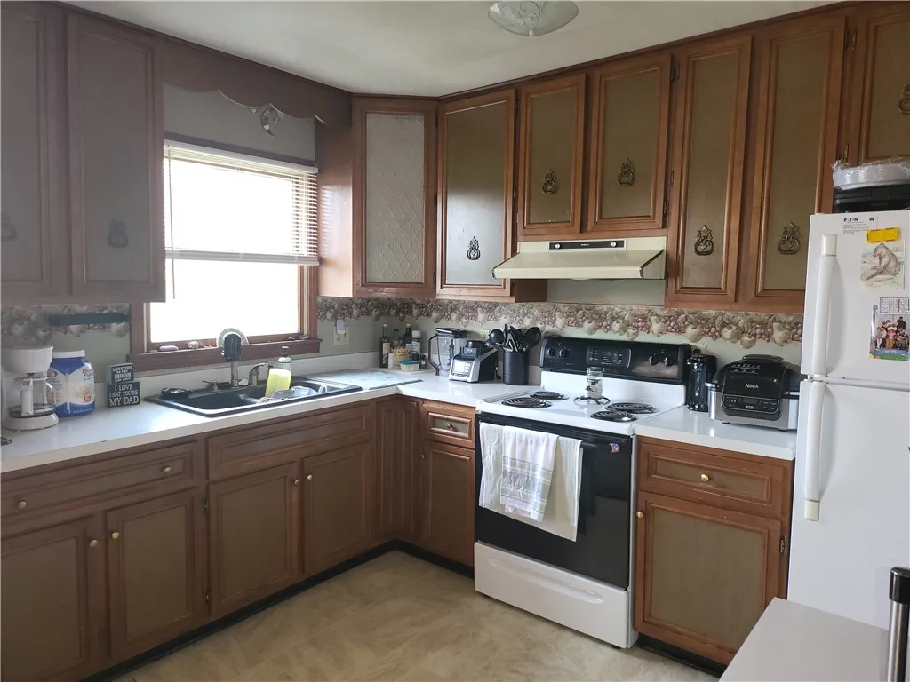 10 Cooper Street, Barton, New York 14892, Barton, New York 14892, ,Commercial Sale,Closed,10 Cooper Street, Barton, New York 14892,0,R1625838