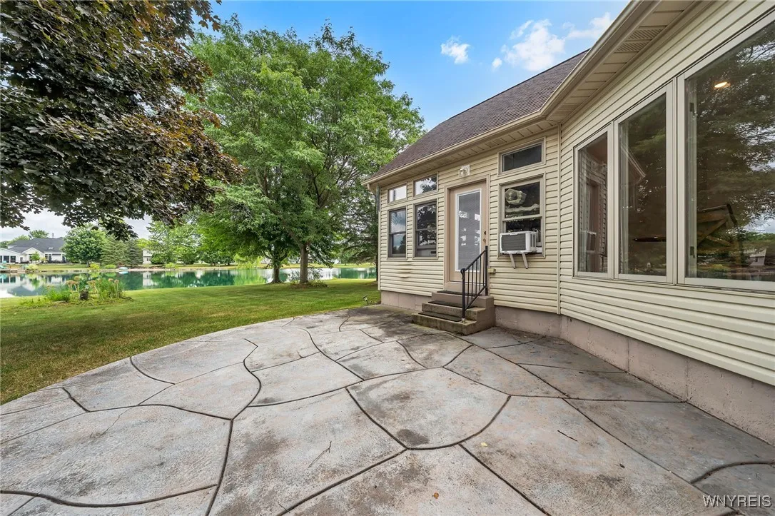 7149 Pendale Circle, Pendleton, New York 14120, Pendleton, New York 14120, 3 Bedrooms Bedrooms, 8 Rooms Rooms,2 BathroomsBathrooms,Residential,Closed,7149 Pendale Circle, Pendleton, New York 14120,0,B1624279