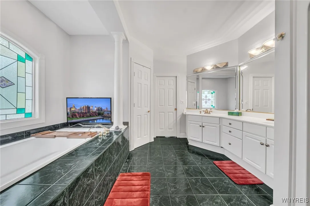 7149 Pendale Circle, Pendleton, New York 14120, Pendleton, New York 14120, 3 Bedrooms Bedrooms, 8 Rooms Rooms,2 BathroomsBathrooms,Residential,Closed,7149 Pendale Circle, Pendleton, New York 14120,0,B1624279