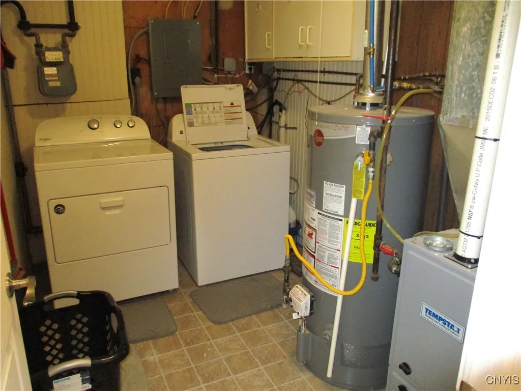 7921 Eisenhower Boulevard, Cicero, New York 13030, Cicero, New York 13030, 3 Bedrooms Bedrooms, 7 Rooms Rooms,1 BathroomBathrooms,Residential,Closed,7921 Eisenhower Boulevard, Cicero, New York 13030,0,S1626256