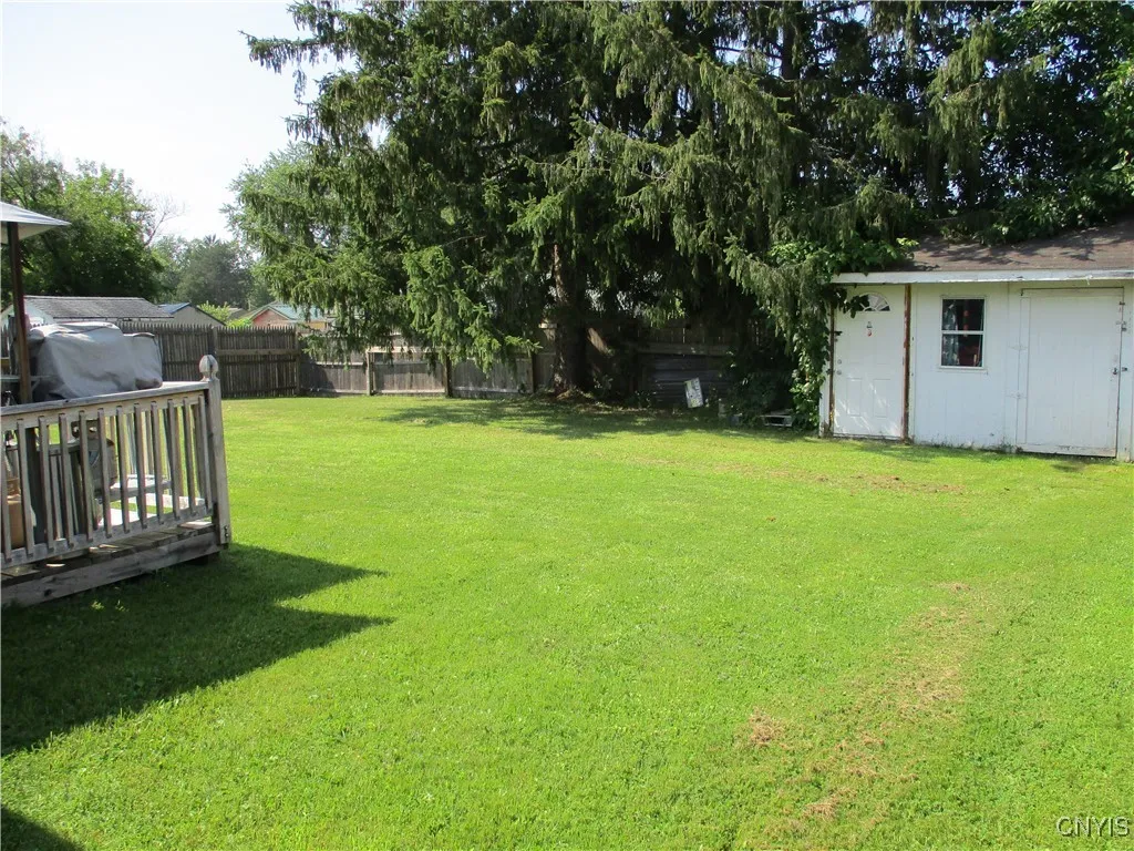 7921 Eisenhower Boulevard, Cicero, New York 13030, Cicero, New York 13030, 3 Bedrooms Bedrooms, 7 Rooms Rooms,1 BathroomBathrooms,Residential,Closed,7921 Eisenhower Boulevard, Cicero, New York 13030,0,S1626256