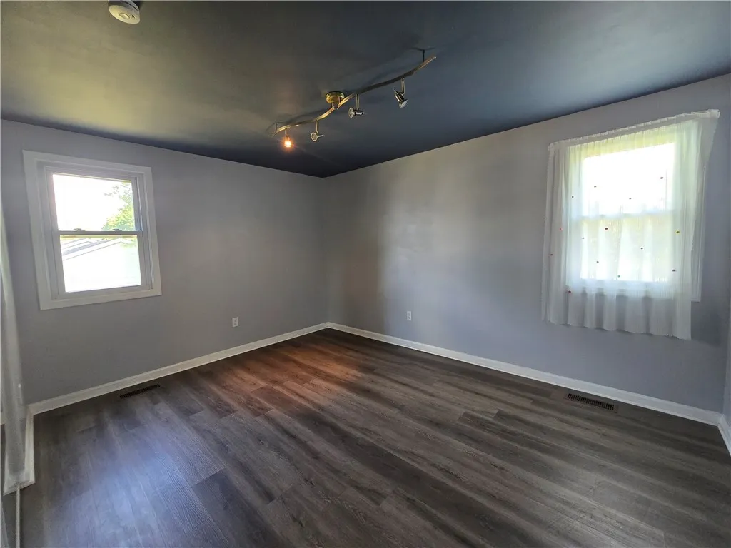 237 Countess Drive, Henrietta, New York 14586, Henrietta, New York 14586, 3 Bedrooms Bedrooms, 6 Rooms Rooms,2 BathroomsBathrooms,Residential Lease,For Rent,237 Countess Drive, Henrietta, New York 14586,R1626252