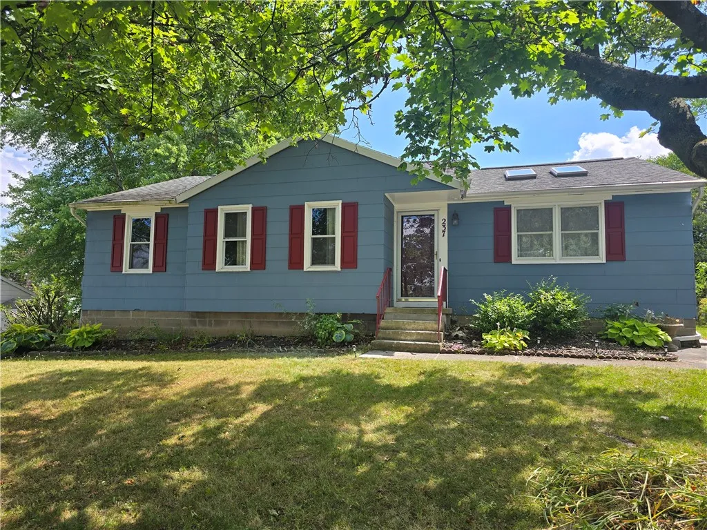237 Countess Drive, Henrietta, New York 14586, Henrietta, New York 14586, 3 Bedrooms Bedrooms, 6 Rooms Rooms,2 BathroomsBathrooms,Residential Lease,For Rent,237 Countess Drive, Henrietta, New York 14586,R1626252