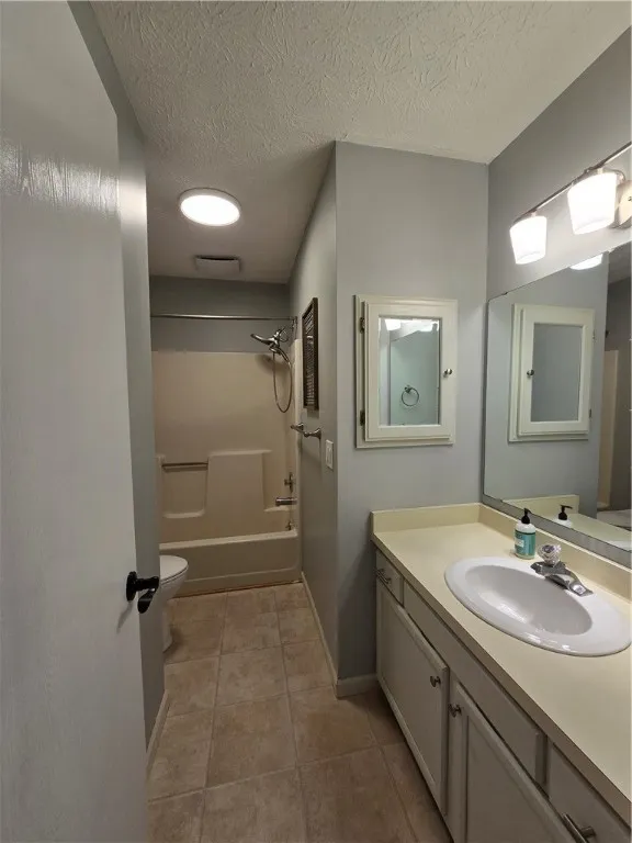 9 Hepatica Lane, Henrietta, New York 14586, Henrietta, New York 14586, 3 Bedrooms Bedrooms, 6 Rooms Rooms,1 BathroomBathrooms,Residential Lease,For Rent,9 Hepatica Lane, Henrietta, New York 14586,R1626262