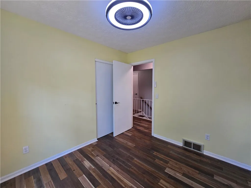 9 Hepatica Lane, Henrietta, New York 14586, Henrietta, New York 14586, 3 Bedrooms Bedrooms, 6 Rooms Rooms,1 BathroomBathrooms,Residential Lease,For Rent,9 Hepatica Lane, Henrietta, New York 14586,R1626262