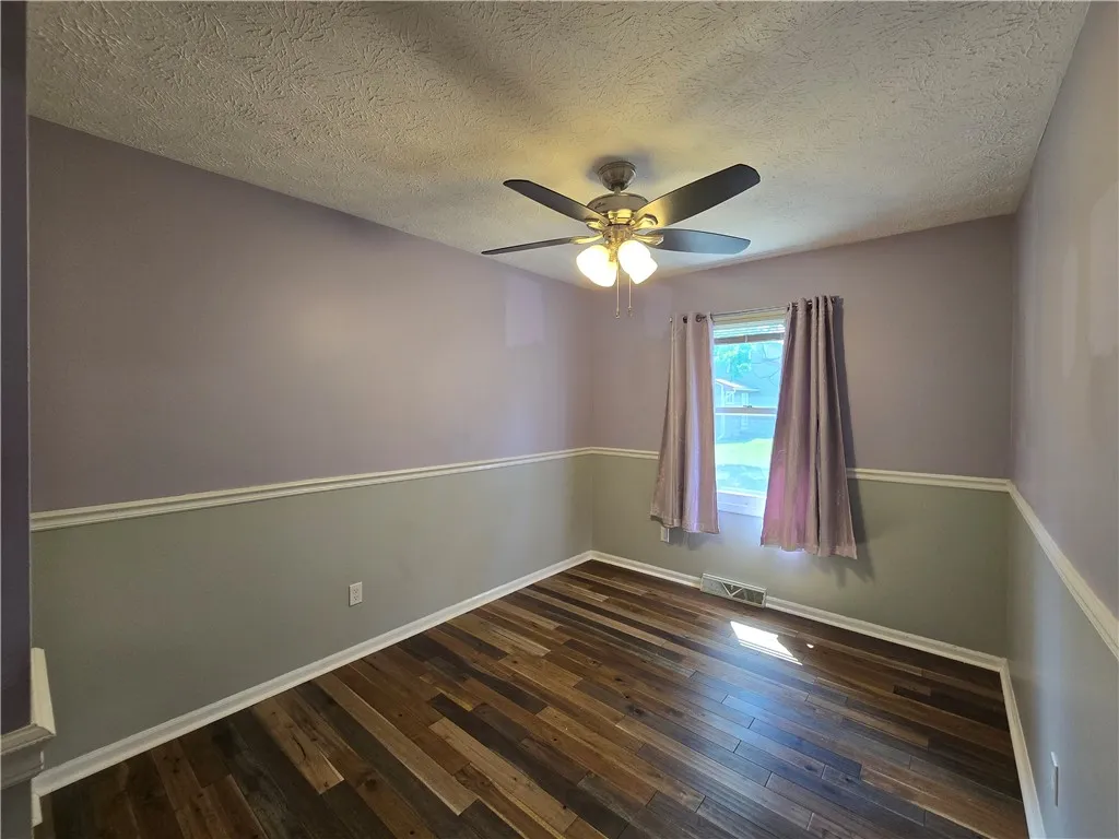 9 Hepatica Lane, Henrietta, New York 14586, Henrietta, New York 14586, 3 Bedrooms Bedrooms, 6 Rooms Rooms,1 BathroomBathrooms,Residential Lease,For Rent,9 Hepatica Lane, Henrietta, New York 14586,R1626262
