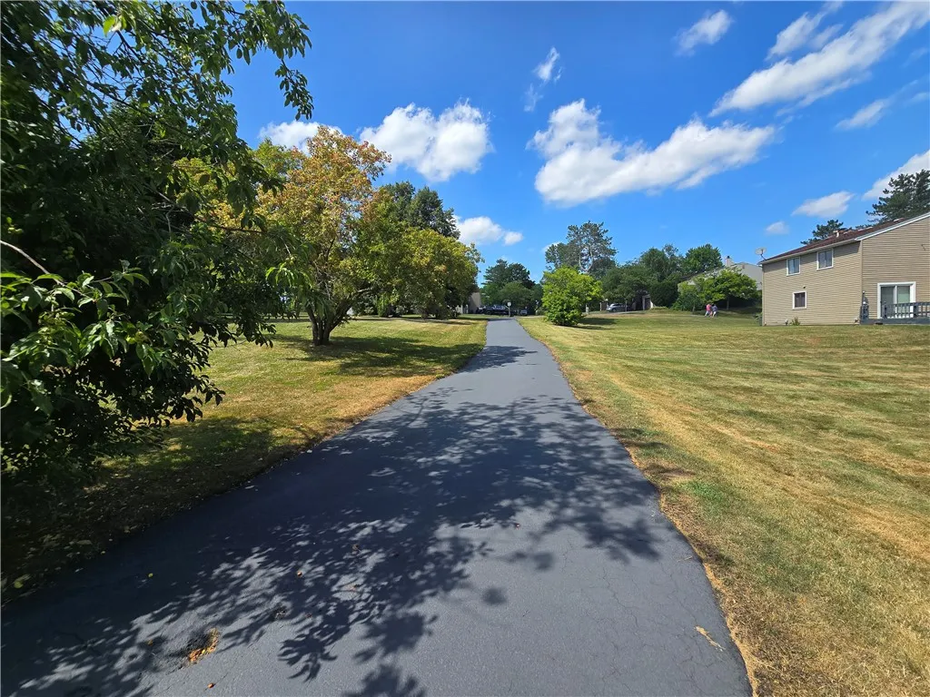 9 Hepatica Lane, Henrietta, New York 14586, Henrietta, New York 14586, 3 Bedrooms Bedrooms, 6 Rooms Rooms,1 BathroomBathrooms,Residential Lease,For Rent,9 Hepatica Lane, Henrietta, New York 14586,R1626262