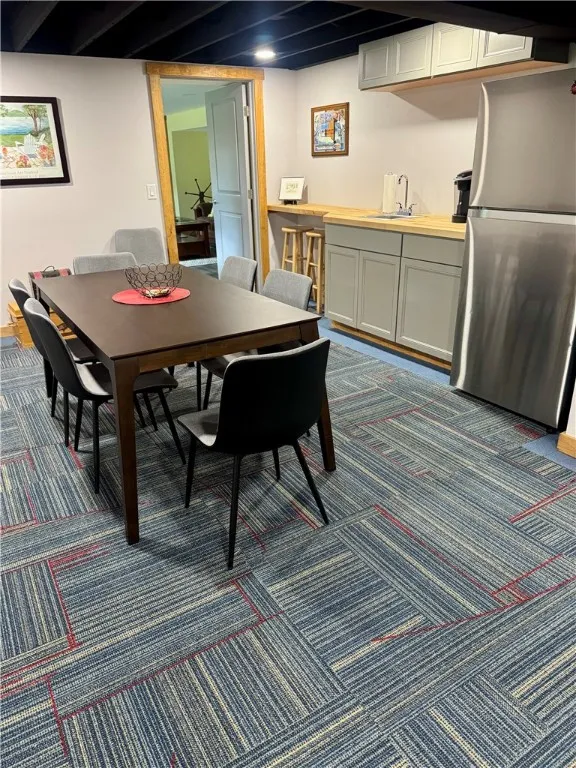 Walkout level kitchenette