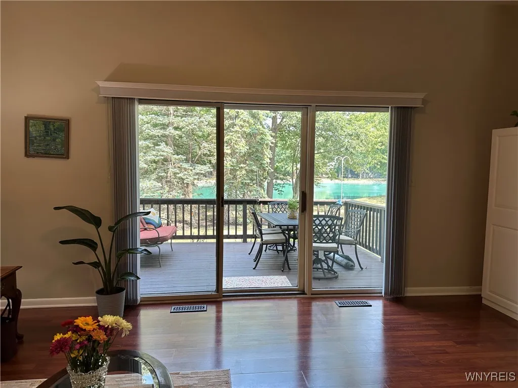 354 Old Meadow Drive, Amherst, New York 14051, Amherst, New York 14051, 2 Bedrooms Bedrooms, 6 Rooms Rooms,1 BathroomBathrooms,Residential,For Sale,354 Old Meadow Drive, Amherst, New York 14051,B1626012