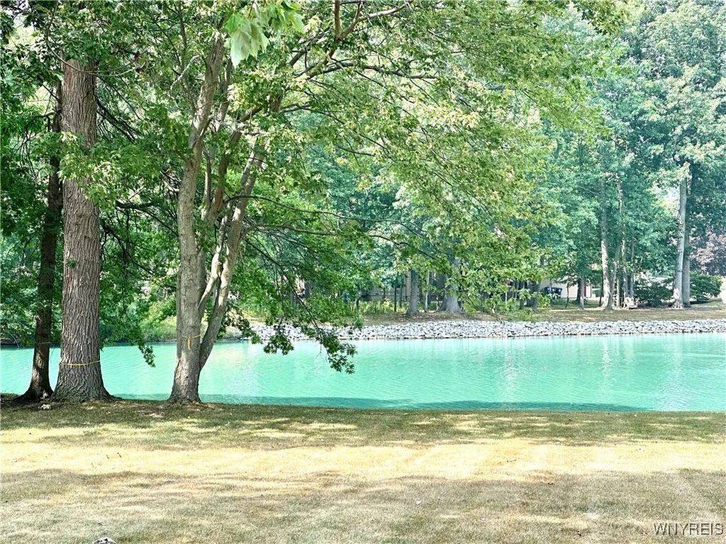 354 Old Meadow Drive, Amherst, New York 14051, Amherst, New York 14051, 2 Bedrooms Bedrooms, 6 Rooms Rooms,1 BathroomBathrooms,Residential,For Sale,354 Old Meadow Drive, Amherst, New York 14051,B1626012