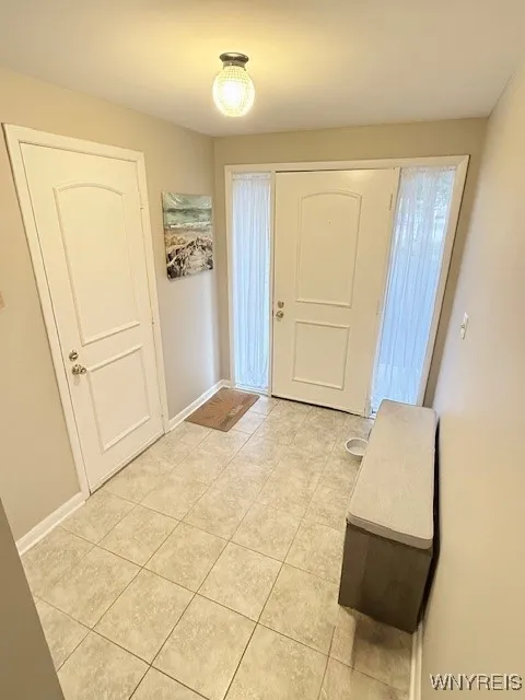 354 Old Meadow Drive, Amherst, New York 14051, Amherst, New York 14051, 2 Bedrooms Bedrooms, 6 Rooms Rooms,1 BathroomBathrooms,Residential,For Sale,354 Old Meadow Drive, Amherst, New York 14051,B1626012