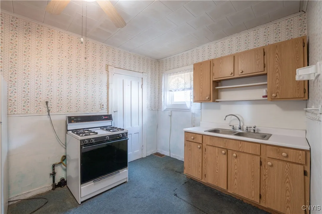 92 Hancock Street, Little Falls City, New York 133, Little Falls City, New York 13365, 2 Bedrooms Bedrooms, ,2 BathroomsBathrooms,Residential,Closed,92 Hancock Street, Little Falls City, New York 133,0,S1626263