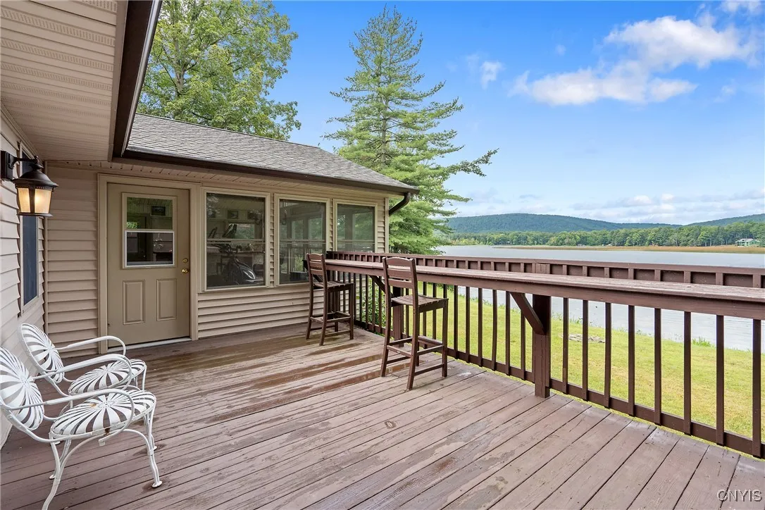 Huge deck with built in counter