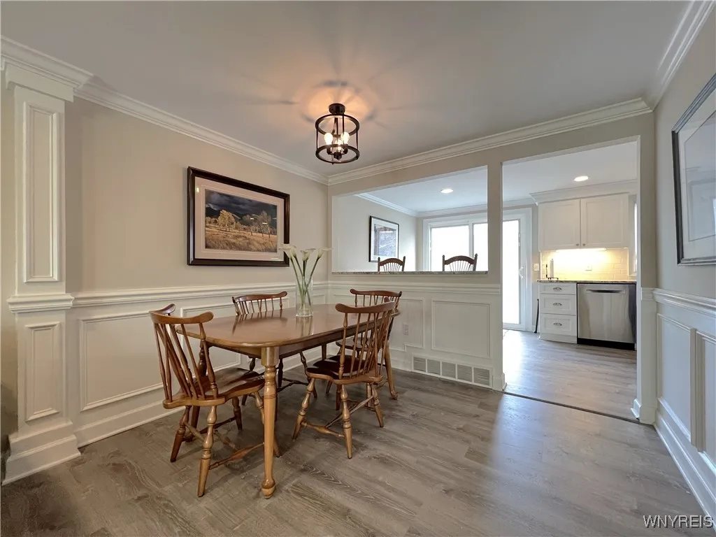 5 The Courtyards, Amherst, New York 14221, Amherst, New York 14221, 2 Bedrooms Bedrooms, 6 Rooms Rooms,1 BathroomBathrooms,Residential,For Sale,5 The Courtyards, Amherst, New York 14221,B1623133