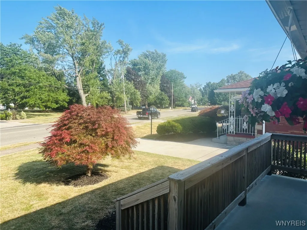 966 Delaware Road, Tonawanda, New York 14223, Tonawanda, New York 14223, 3 Bedrooms Bedrooms, 6 Rooms Rooms,1 BathroomBathrooms,Residential,For Sale,966 Delaware Road, Tonawanda, New York 14223,B1625971