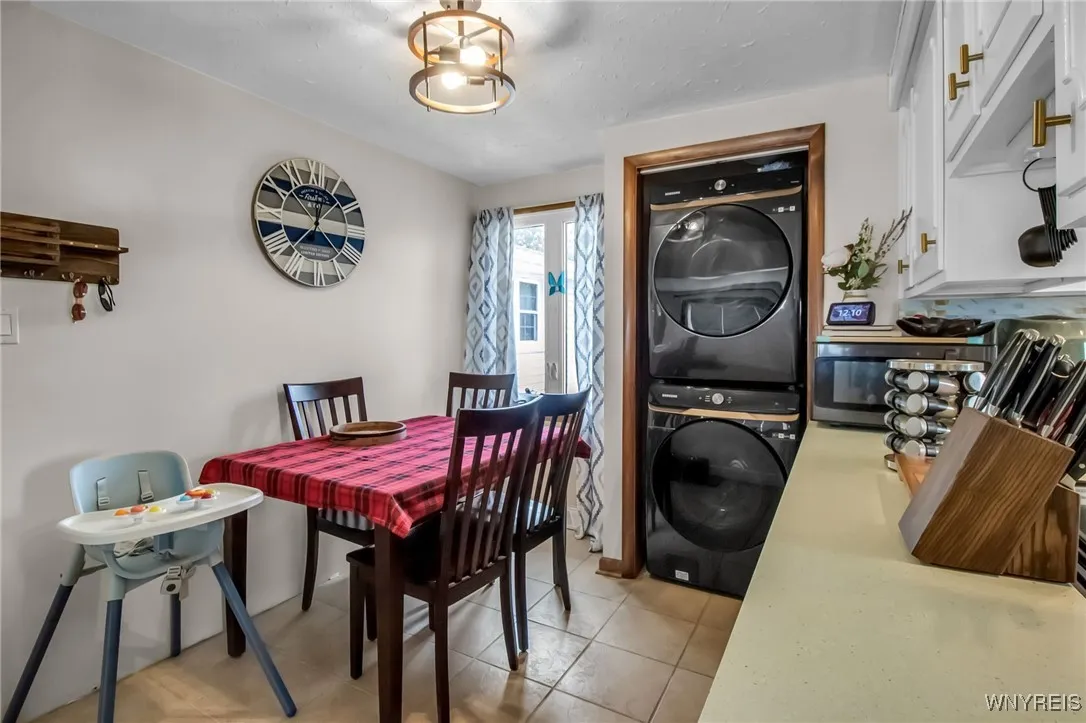 94 Saint Boniface Road, Cheektowaga, New York 1422, Cheektowaga, New York 14225, 3 Bedrooms Bedrooms, 5 Rooms Rooms,1 BathroomBathrooms,Residential,Closed,94 Saint Boniface Road, Cheektowaga, New York 1422,0,B1626014