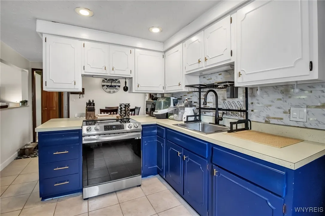 94 Saint Boniface Road, Cheektowaga, New York 1422, Cheektowaga, New York 14225, 3 Bedrooms Bedrooms, 5 Rooms Rooms,1 BathroomBathrooms,Residential,Closed,94 Saint Boniface Road, Cheektowaga, New York 1422,0,B1626014