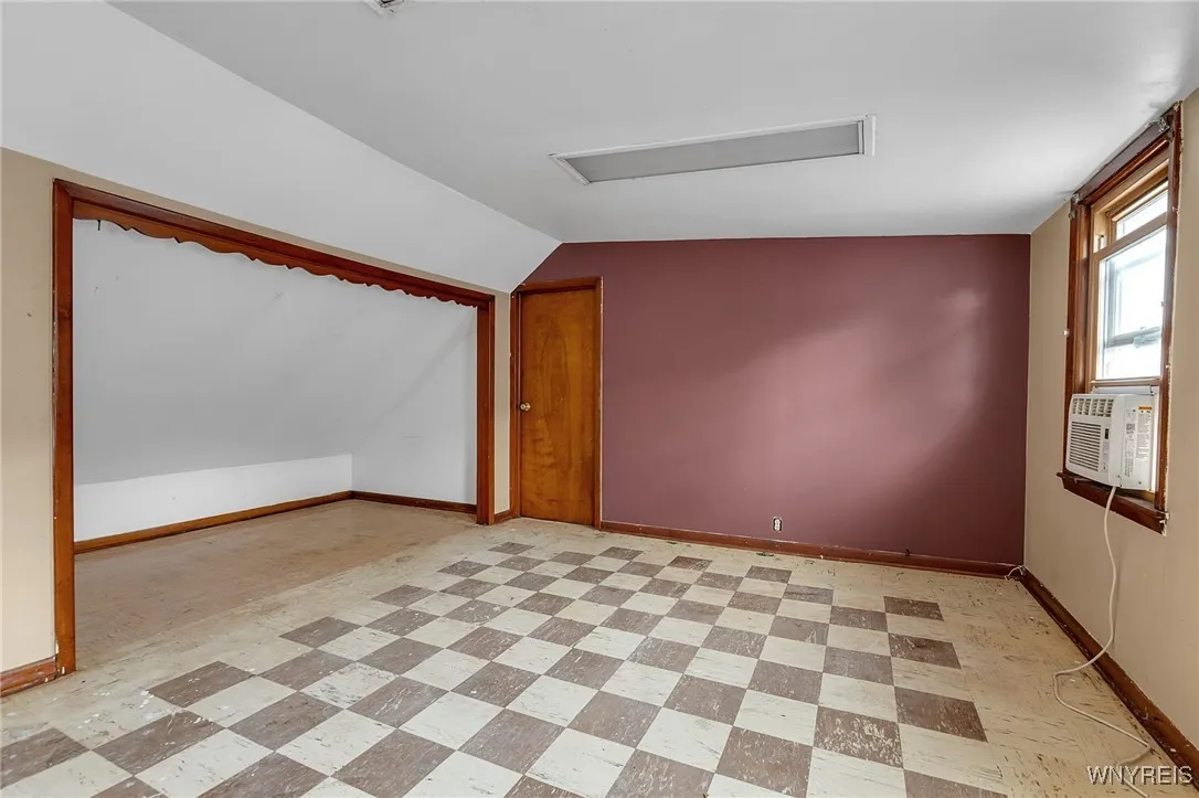 72 Glor Street, Buffalo, New York 14207, Buffalo, New York 14207, 3 Bedrooms Bedrooms, 6 Rooms Rooms,1 BathroomBathrooms,Residential,Closed,72 Glor Street, Buffalo, New York 14207,0,B1625759