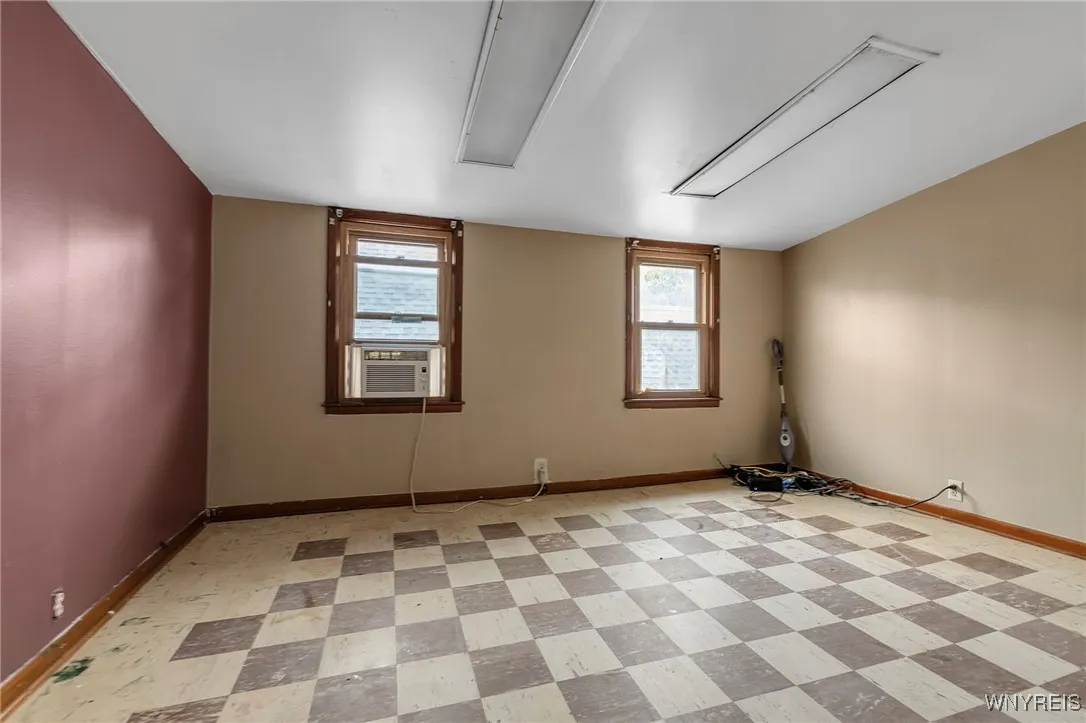 72 Glor Street, Buffalo, New York 14207, Buffalo, New York 14207, 3 Bedrooms Bedrooms, 6 Rooms Rooms,1 BathroomBathrooms,Residential,Closed,72 Glor Street, Buffalo, New York 14207,0,B1625759