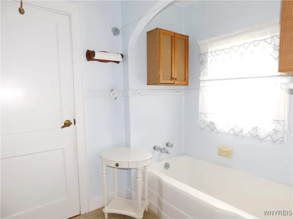 182 Woodward Avenue, Concord, New York 14141, Concord, New York 14141, 2 Bedrooms Bedrooms, 7 Rooms Rooms,2 BathroomsBathrooms,Residential,Closed,182 Woodward Avenue, Concord, New York 14141,0,B1625905