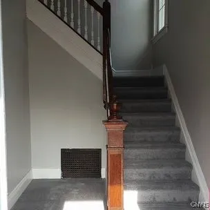 347 Douglas Street 47, Syracuse, New York 13203, Syracuse, New York 13203, 1 Bedroom Bedrooms, 5 Rooms Rooms,1 BathroomBathrooms,Residential Lease,For Rent,347 Douglas Street 47, Syracuse, New York 13203,S1626314