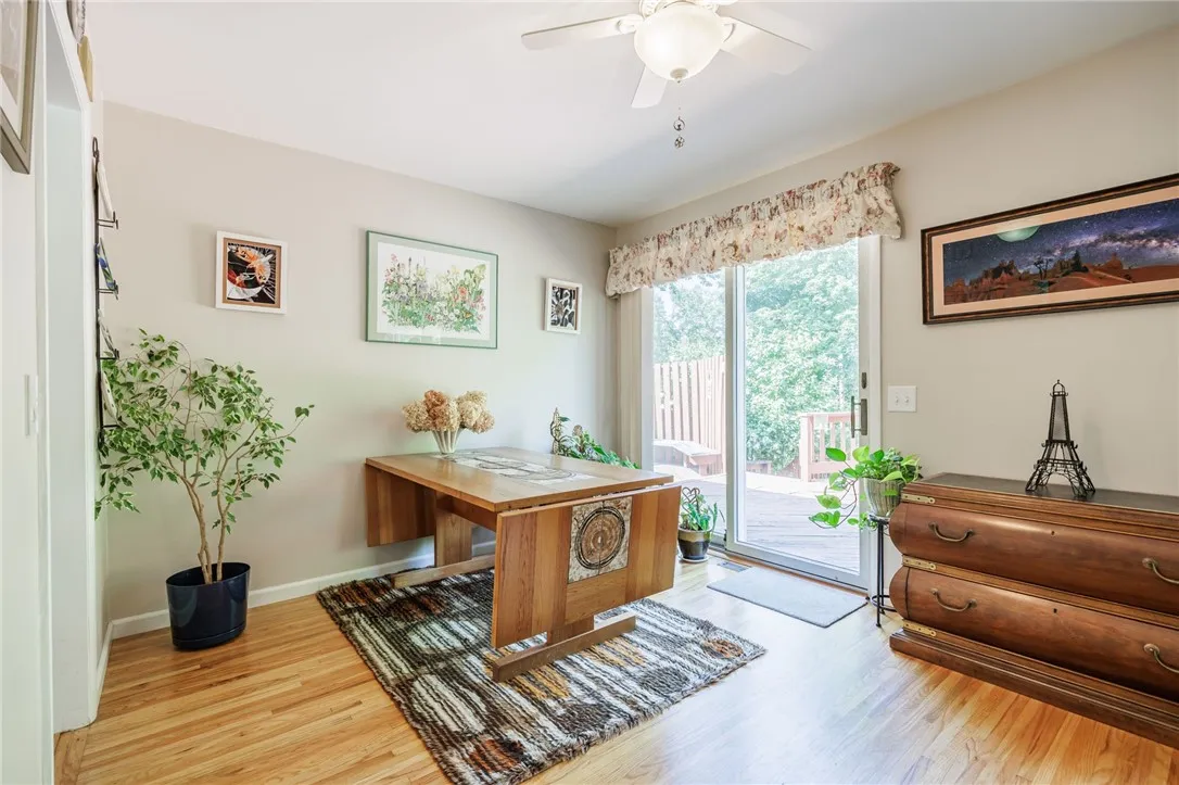 96 Gate House, Henrietta, New York 14467, Henrietta, New York 14467, 4 Bedrooms Bedrooms, 7 Rooms Rooms,2 BathroomsBathrooms,Residential,Closed,96 Gate House, Henrietta, New York 14467,0,R1626291