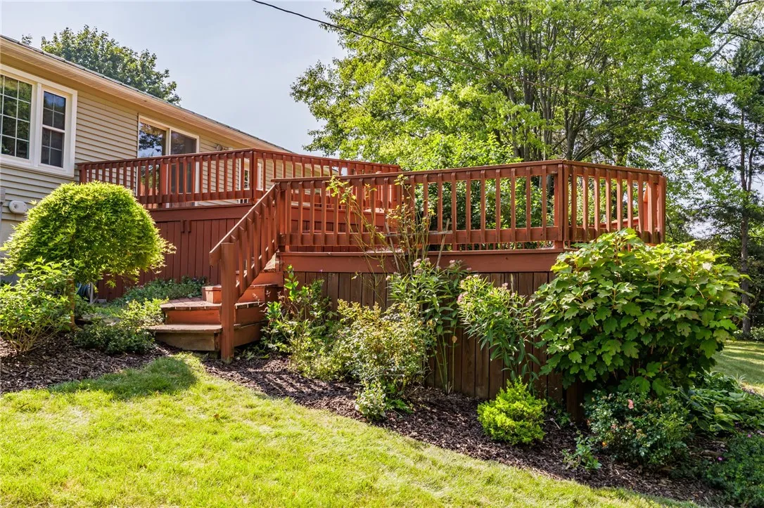 96 Gate House, Henrietta, New York 14467, Henrietta, New York 14467, 4 Bedrooms Bedrooms, 7 Rooms Rooms,2 BathroomsBathrooms,Residential,Closed,96 Gate House, Henrietta, New York 14467,0,R1626291