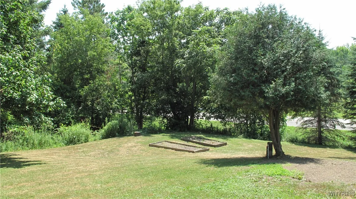 9675 Colby Road, Darien, New York 14036, Darien, New York 14036, 4 Bedrooms Bedrooms, 7 Rooms Rooms,2 BathroomsBathrooms,Residential,Closed,9675 Colby Road, Darien, New York 14036,0,B1626230