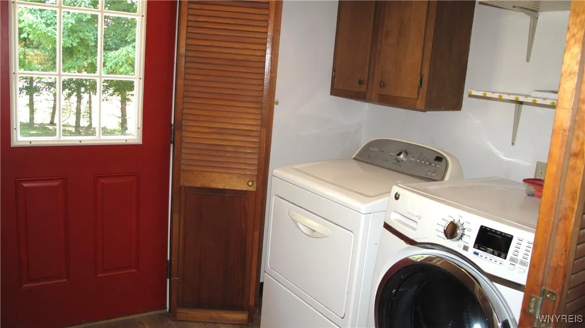 9675 Colby Road, Darien, New York 14036, Darien, New York 14036, 4 Bedrooms Bedrooms, 7 Rooms Rooms,2 BathroomsBathrooms,Residential,Closed,9675 Colby Road, Darien, New York 14036,0,B1626230