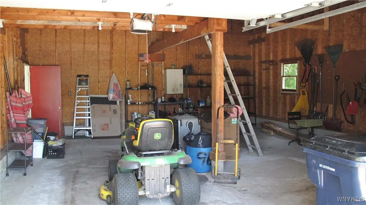 9675 Colby Road, Darien, New York 14036, Darien, New York 14036, 4 Bedrooms Bedrooms, 7 Rooms Rooms,2 BathroomsBathrooms,Residential,Closed,9675 Colby Road, Darien, New York 14036,0,B1626230