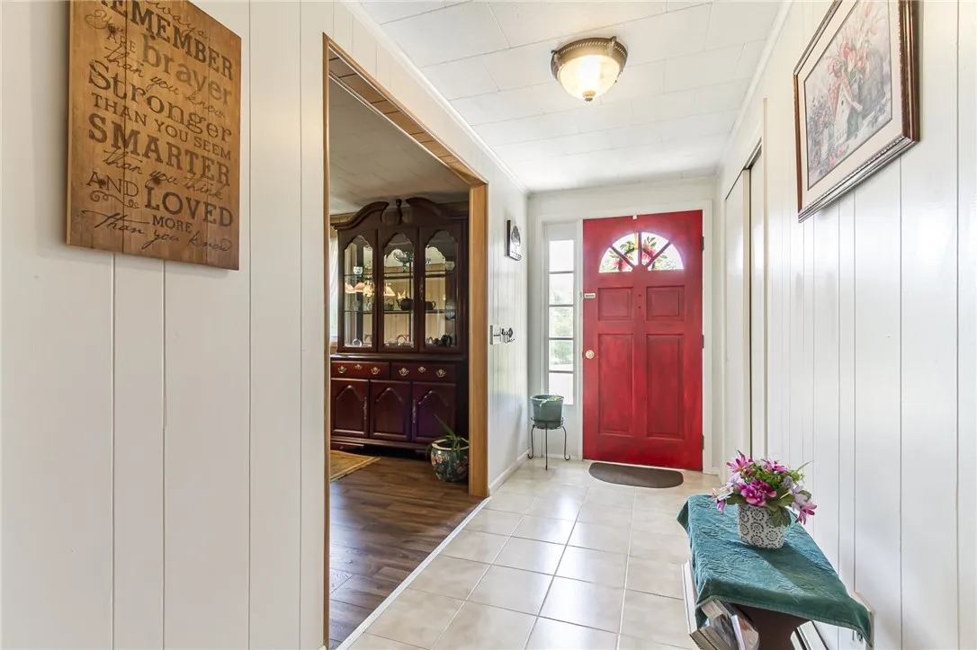 8632 State Route 5 And 20, West Bloomfield, New Yo, West Bloomfield, New York 14469, 3 Bedrooms Bedrooms, 8 Rooms Rooms,1 BathroomBathrooms,Residential,Closed,8632 State Route 5 And 20, West Bloomfield, New Yo,0,R1625961