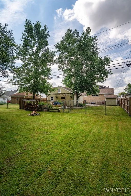 166 Mcnaughton Avenue, Cheektowaga, New York 14225, Cheektowaga, New York 14225, 3 Bedrooms Bedrooms, 5 Rooms Rooms,2 BathroomsBathrooms,Residential,Closed,166 Mcnaughton Avenue, Cheektowaga, New York 14225,0,B1626265