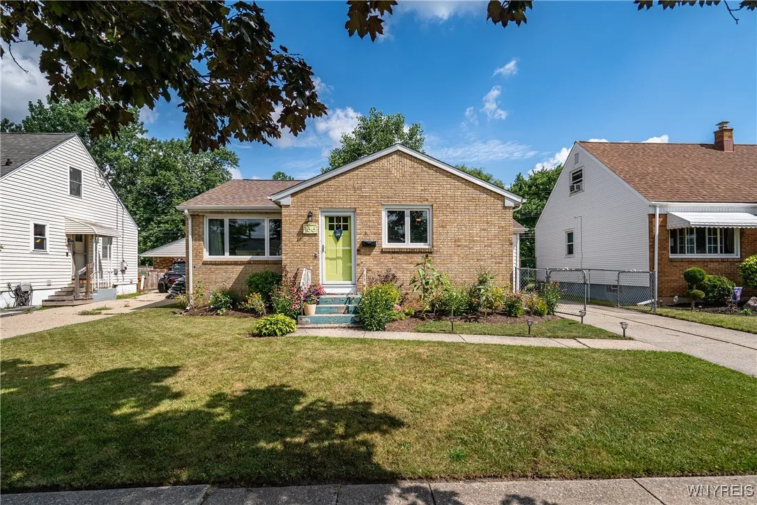 166 Mcnaughton Avenue, Cheektowaga, New York 14225, Cheektowaga, New York 14225, 3 Bedrooms Bedrooms, 5 Rooms Rooms,2 BathroomsBathrooms,Residential,Closed,166 Mcnaughton Avenue, Cheektowaga, New York 14225,0,B1626265