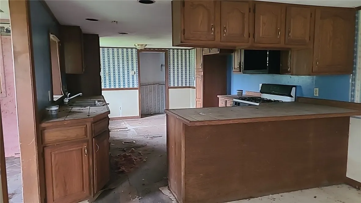 10718 Jordan Road, Cato, New York 13080, Cato, New York 13080, 3 Bedrooms Bedrooms, 7 Rooms Rooms,1 BathroomBathrooms,Residential,For Sale,10718 Jordan Road, Cato, New York 13080,0,R1626304