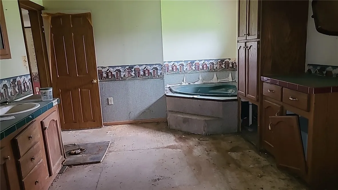 10718 Jordan Road, Cato, New York 13080, Cato, New York 13080, 3 Bedrooms Bedrooms, 7 Rooms Rooms,1 BathroomBathrooms,Residential,For Sale,10718 Jordan Road, Cato, New York 13080,0,R1626304