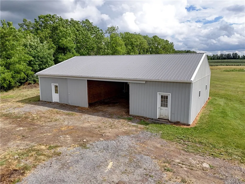 681 State Route 364, Middlesex, New York 14507, Middlesex, New York 14507, 3 Bedrooms Bedrooms, 13 Rooms Rooms,2 BathroomsBathrooms,Residential,Closed,681 State Route 364, Middlesex, New York 14507,0,R1625498