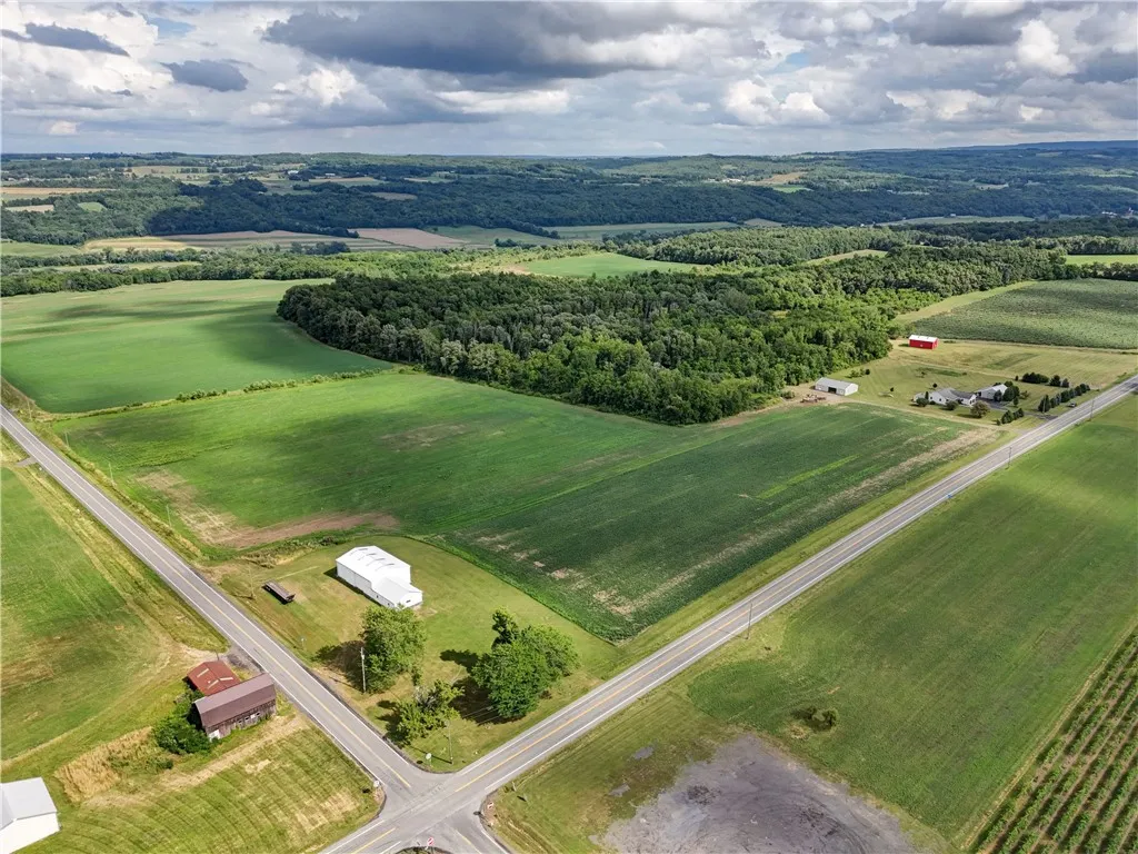 681 State Route 364, Middlesex, New York 14507, Middlesex, New York 14507, 3 Bedrooms Bedrooms, 13 Rooms Rooms,2 BathroomsBathrooms,Residential,Closed,681 State Route 364, Middlesex, New York 14507,0,R1625498