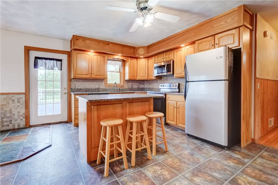 681 State Route 364, Middlesex, New York 14507, Middlesex, New York 14507, 3 Bedrooms Bedrooms, 13 Rooms Rooms,2 BathroomsBathrooms,Residential,Closed,681 State Route 364, Middlesex, New York 14507,0,R1625498